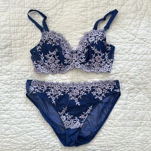 Wacoal Lingerie Set
